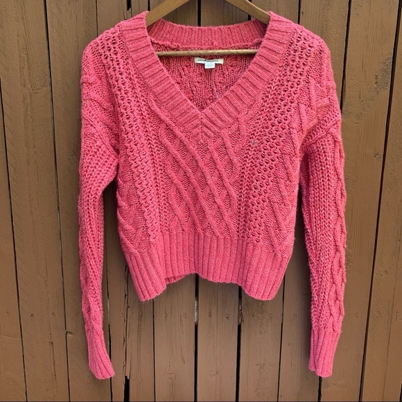 American Eagle | Rose Pink V Neck Cropped Sweater - Picture 6 of 16
